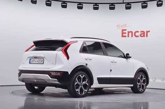 Kia Niro Signature — пробег 136 387 км — фото 2 из 5