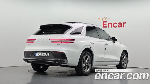 Genesis GV70 из Кореи Encar