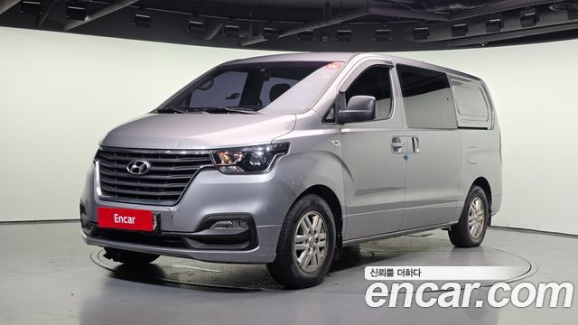 Hyundai Starex Van 5-Seater Modern — пробег 242 347 км — фото 1 из 5