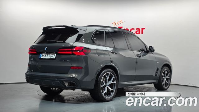 BMW X5 xDrive 40i M Sport Pro — пробег 5 175 км — фото 2 из 5