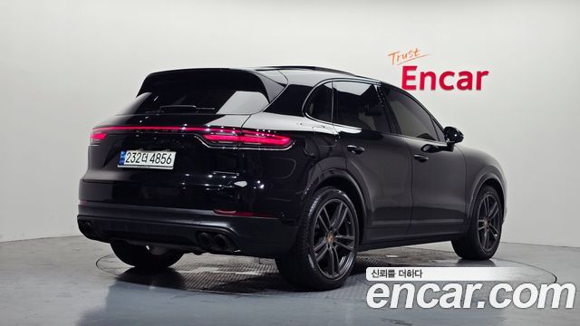 Porsche Cayenne 3.0 PLATINUM EDITION — пробег 78 245 км — фото 2 из 5