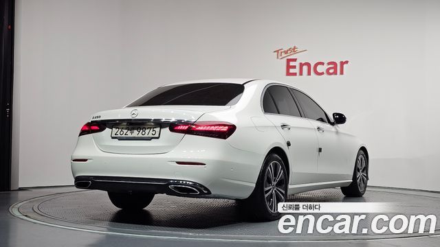 Mercedes-Benz E-Class из Кореи Encar