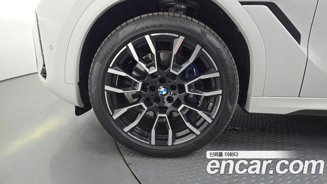 BMW X6 xDrive40d M Sport — пробег 4 083 км — фото 5 из 5