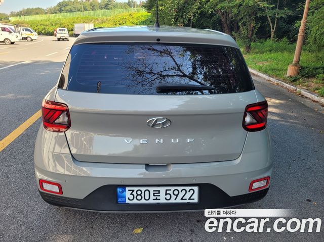 Hyundai Venue из Кореи Encar