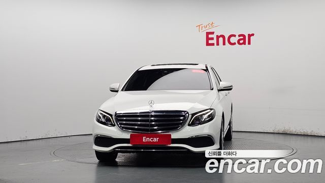 Mercedes-Benz E-Class из Кореи Encar