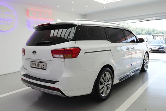 Kia Carnival 9-seater Prestige — пробег 159 656 км — фото 2 из 5