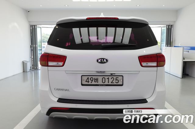 Kia Carnival из Кореи Encar