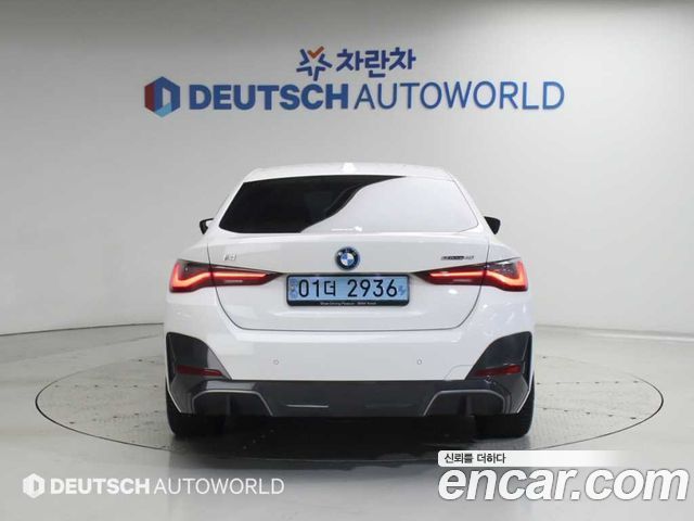 BMW i4 eDrive40 M Sports — пробег 94 923 км — фото 4 из 5
