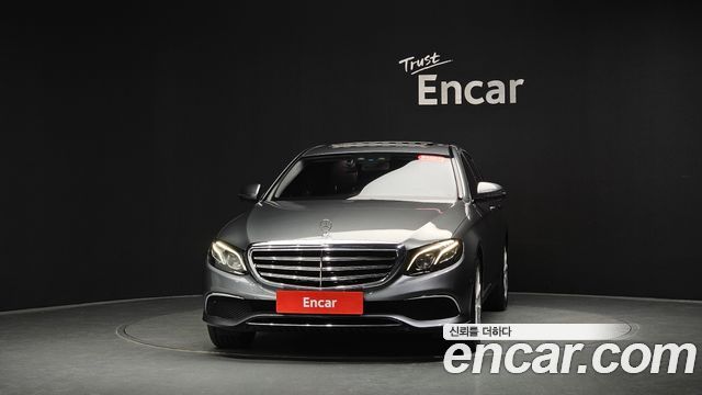 Mercedes-Benz E-Class из Кореи Encar