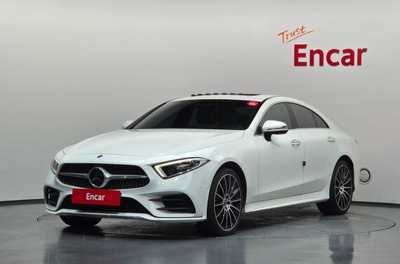 Mercedes-Benz CLS-Class CLS400d 4MATIC AMG Line — пробег 72 964 км — фото 1 из 5
