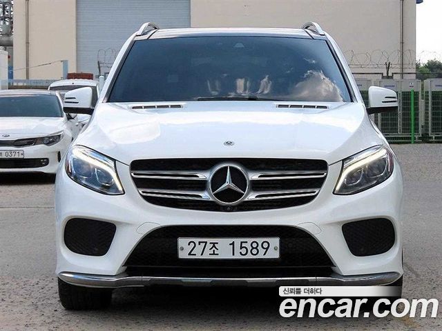Mercedes-Benz GLE-Class GLE350 d 4MATIC Premium — пробег 113 825 км — фото 3 из 5
