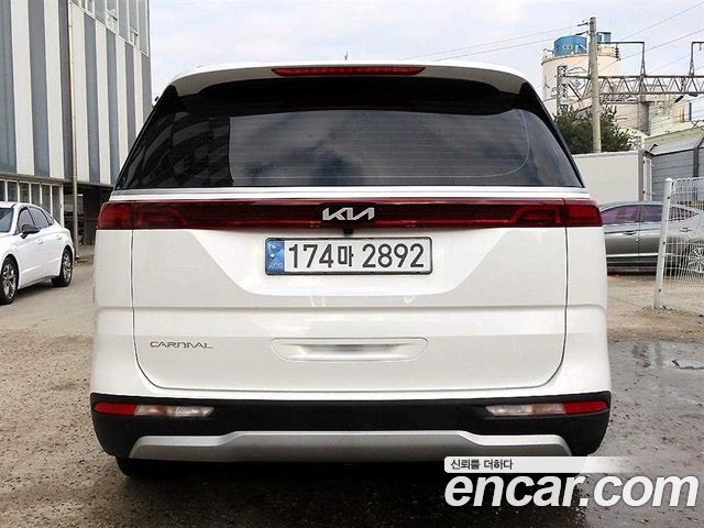 Kia Carnival 9-Seater Prestige — пробег 37 260 км — фото 4 из 5