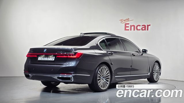 BMW 7-Series 740Li xDrive Design Pure Excellence — пробег 93 590 км — фото 2 из 5