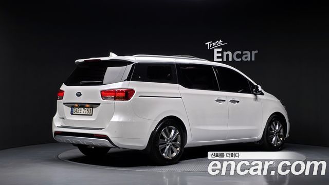 Kia Carnival из Кореи Encar
