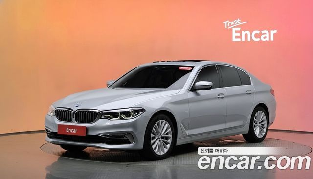 BMW 5-Series 530i xDrive Luxury Plus — пробег 79 108 км — фото 1 из 5