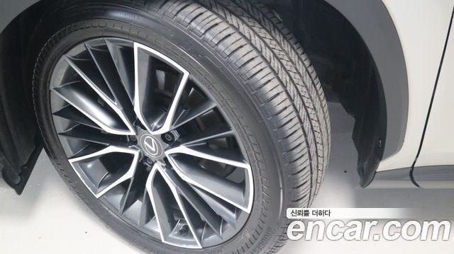 Lexus NX из Кореи Encar