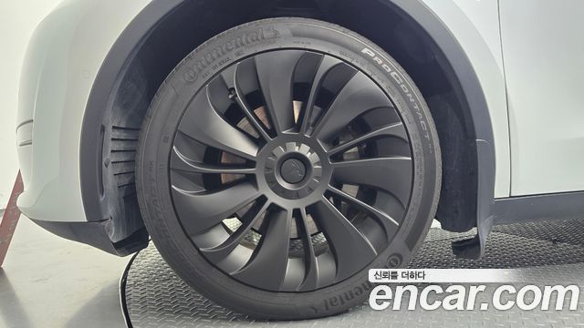 Tesla Model Y Long Range AWD — пробег 98 059 км — фото 5 из 5