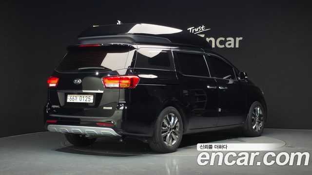 Kia Carnival из Кореи Encar