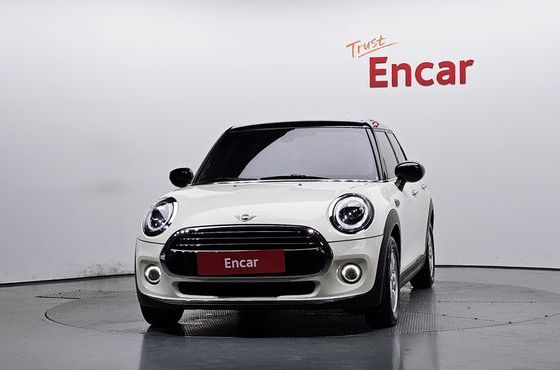 Mini Cooper 5Door Standard 3rd — пробег 49 614 км — фото 3 из 5