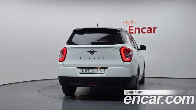 Ssangyong TIBOLI из Кореи Encar