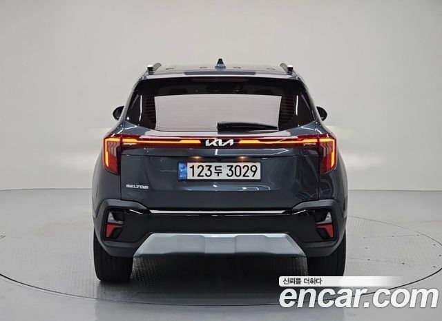 Kia Seltos из Кореи Encar