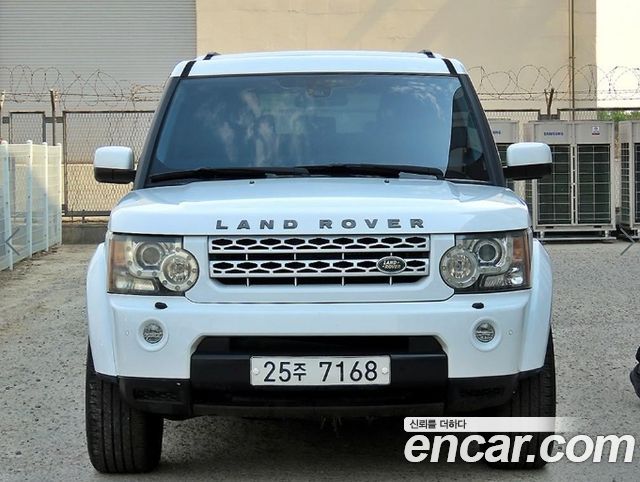 Land Rover Discovery 3.0 SDV6 SE — пробег 253 126 км — фото 1 из 5