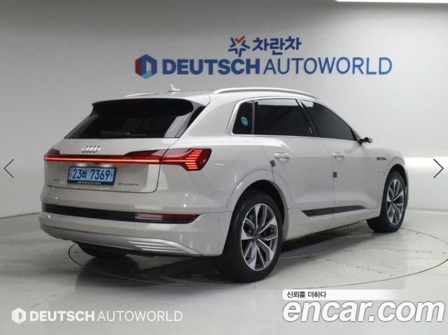 Audi e-tron из Кореи Encar