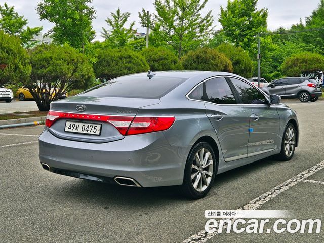 Hyundai Grandeur HG300 Premium — пробег 180 938 км — фото 3 из 5