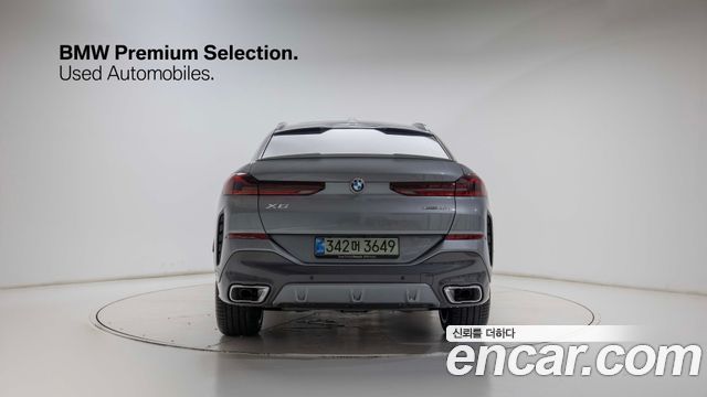BMW X6 xDrive40i M Sport — пробег 4 649 км — фото 4 из 5