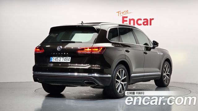 Volkswagen Touareg 3.0 TDI Prestige — пробег 144 237 км — фото 2 из 5