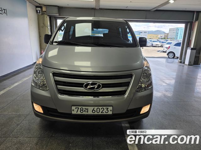 Hyundai Starex 4WD 11-Seater Wagon Modern Special — пробег 76 000 км — фото 3 из 5