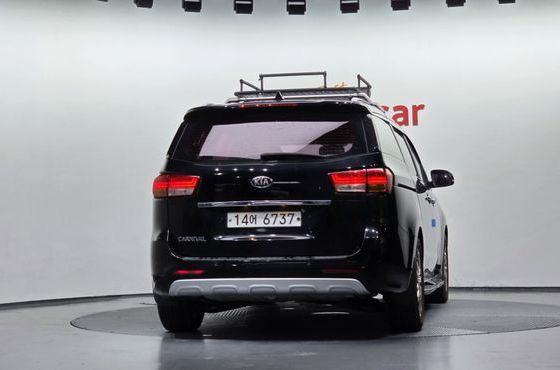 Kia Carnival 9-seater Prestige — пробег 117 921 км — фото 4 из 5