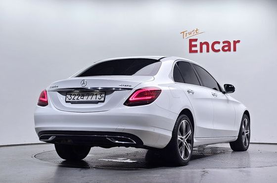 Mercedes-Benz C-Class C220 d 4MATIC — пробег 65 987 км — фото 2 из 5
