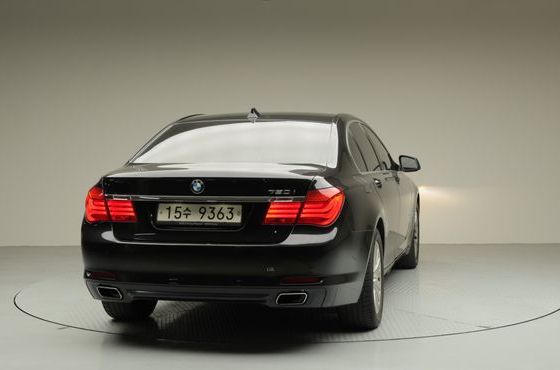 BMW 7-Series 740i — пробег 123 000 км — фото 2 из 5