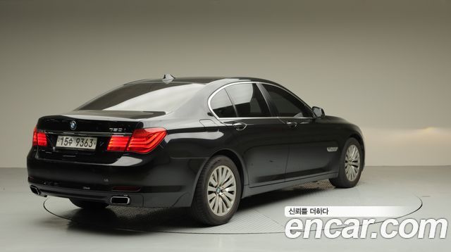 BMW 7-Series 740i — пробег 123 000 км — фото 3 из 5