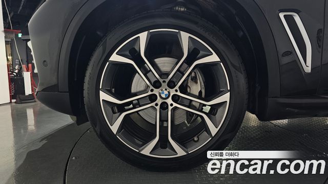 BMW X5 xDrive 30d xLine — пробег 72 499 км — фото 5 из 5