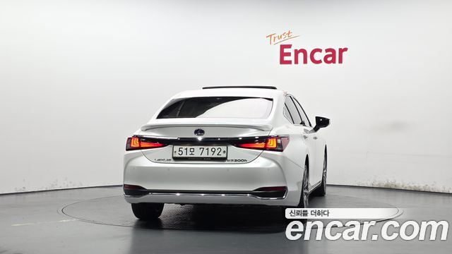 Lexus ES из Кореи Encar