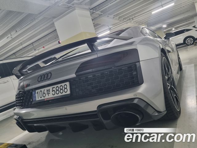 Audi R8 5.2 V10 Plus Coupe — пробег 81 000 км — фото 2 из 5