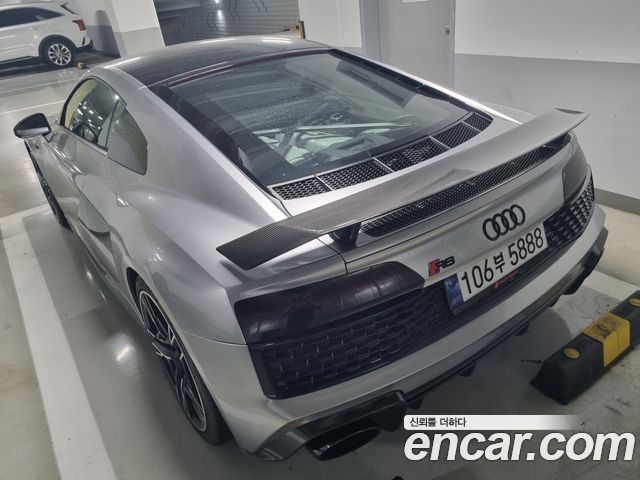 Audi R8 5.2 V10 Plus Coupe — пробег 81 000 км — фото 4 из 5