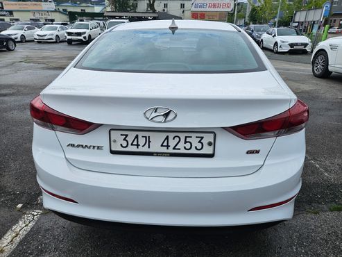 Hyundai AVANTE 1.6 GDI Smart — пробег 158 228 км — фото 4 из 5