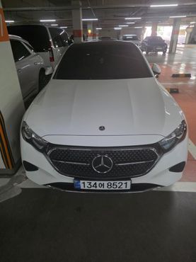 Mercedes-Benz E-Class E200 Avantgarde — пробег 8 000 км — фото 1 из 2