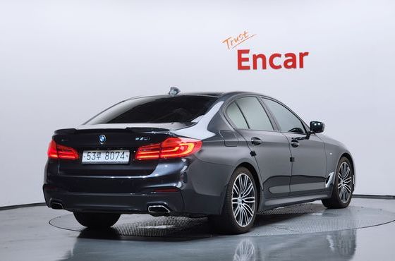 BMW 5-Series 530i xDrive M Sport Package Plus — пробег 76 613 км — фото 2 из 5
