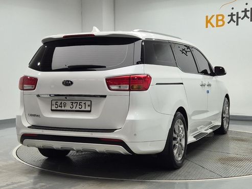 Kia Carnival 9-seater Prestige — пробег 159 000 км — фото 3 из 5