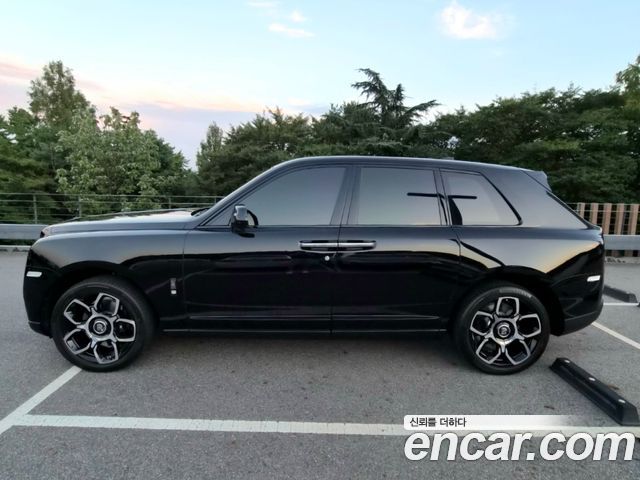 Rolls-Royce Cullinan 6.7 V12 Black Badge — пробег 4 000 км — фото 3 из 5