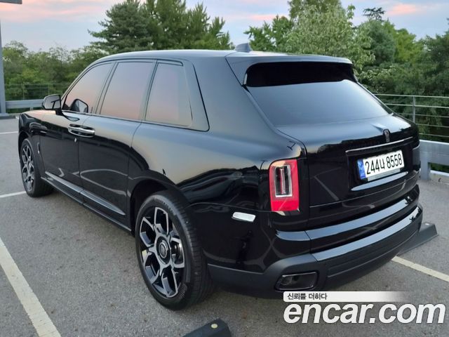 Rolls-Royce Cullinan 6.7 V12 Black Badge — пробег 4 000 км — фото 4 из 5