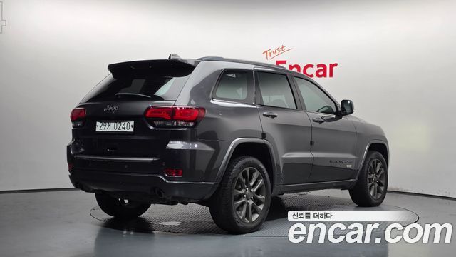 Jeep Cherokee 3.0 Diesel 75th Special Edition WK2 — пробег 139 072 км — фото 2 из 5