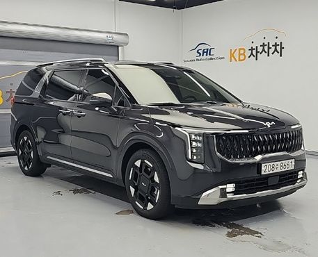 Kia Carnival HEV 9seater Signature — пробег 37 400 км — фото 4 из 5