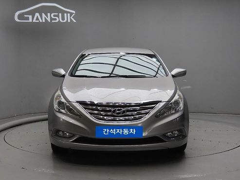 Hyundai Sonata LPi Deluxe — пробег 193 024 км — фото 1 из 5