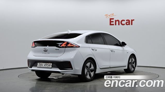 Hyundai Ioniq 1.6 HEV Q — пробег 57 988 км — фото 2 из 5