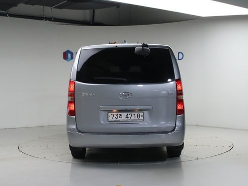 Hyundai Starex Wagon 12-Seater Smart — пробег 94 895 км — фото 4 из 5